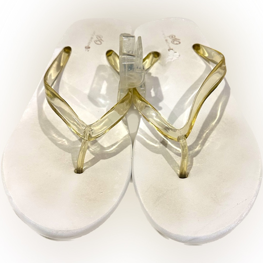 SO® Women's Platform Flip-Flop Wedge Sandals. Very Flattering! sz 8 Super Cute!